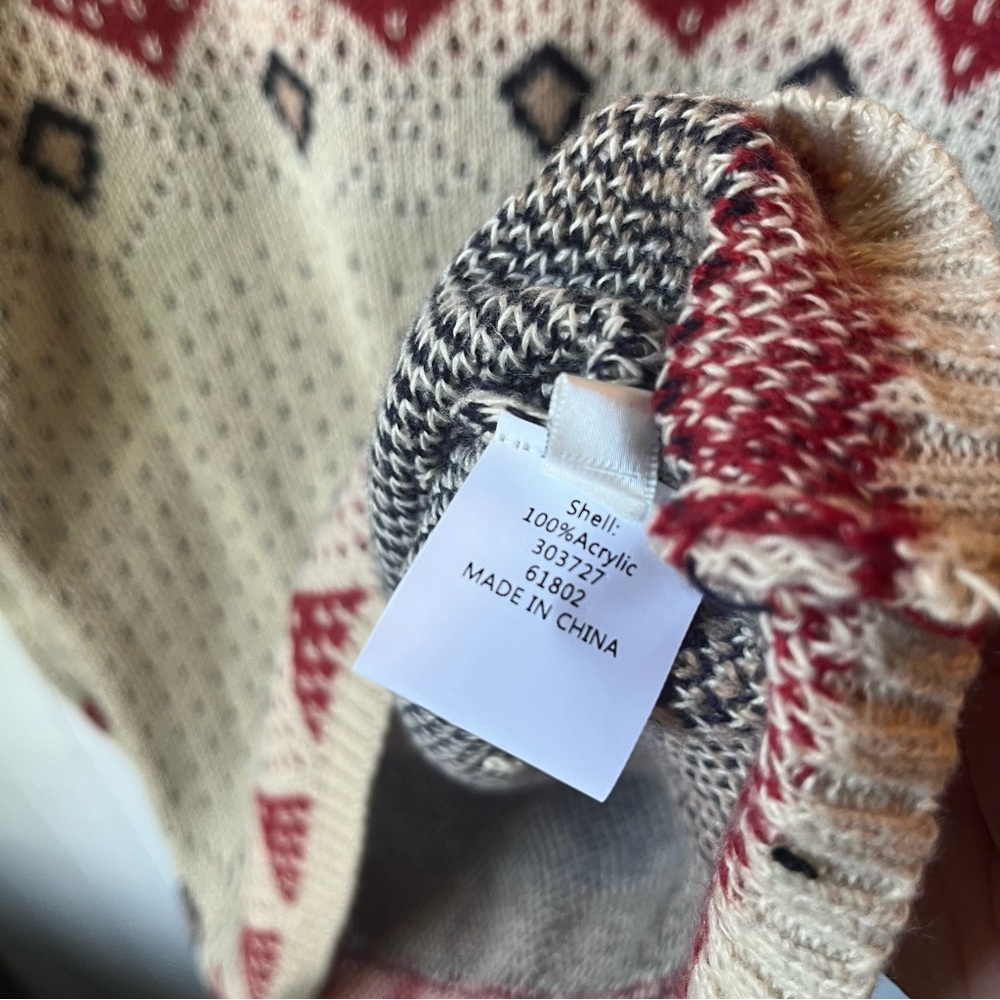 🛍️ Fair Isle Patterned Sweater Scandinavian Print in Tan and Red NWOT - Picture 4 of 4